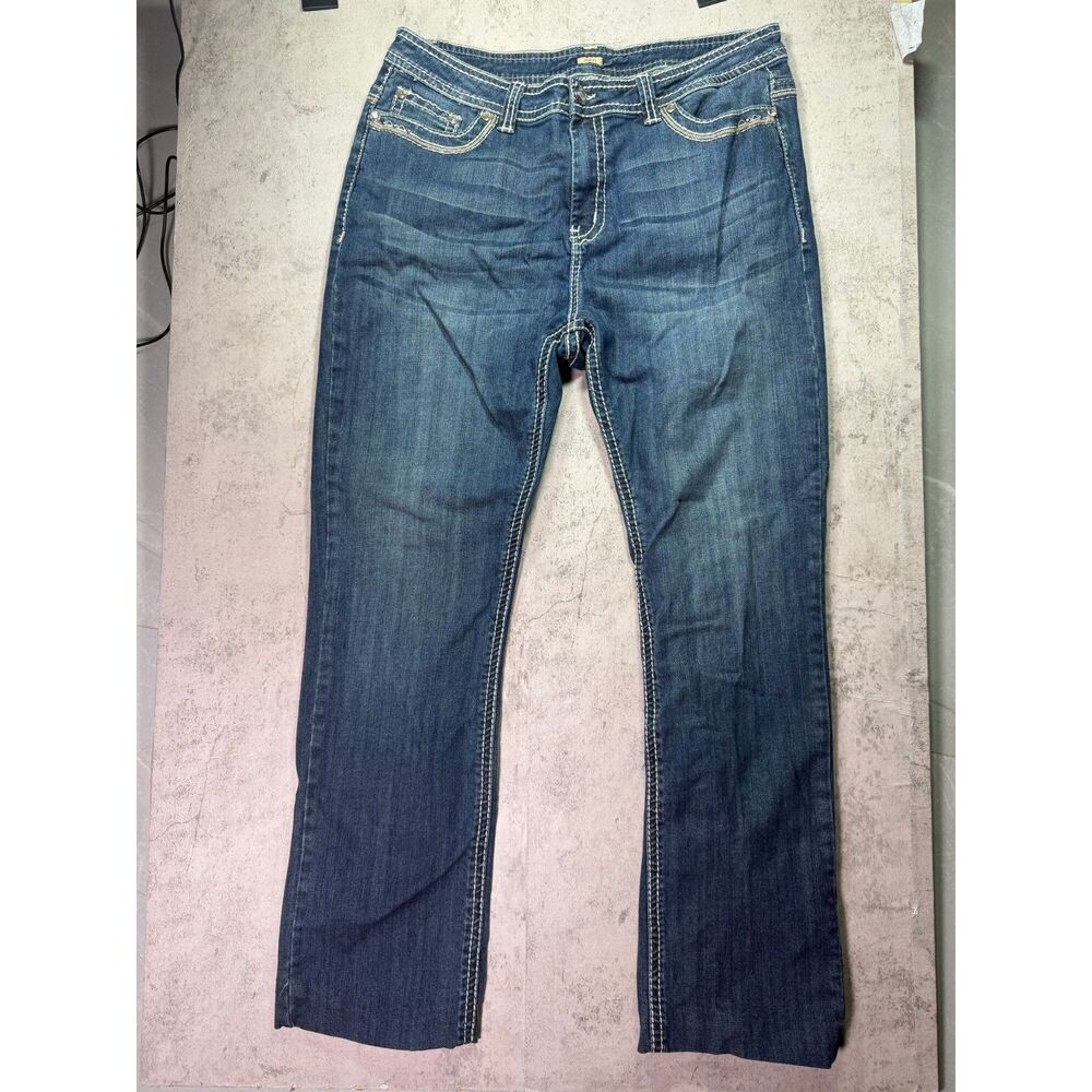 Reba Embroidered Bootcut Jeans 16 Medium Wash